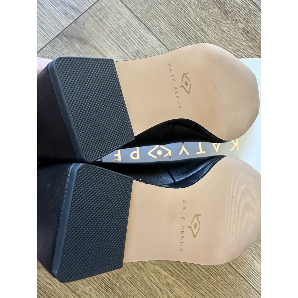 Katy Perry Hollow Wedge Pumps Black Square Toe Gold Heel Womens 8.5 - Picture 4 of 9